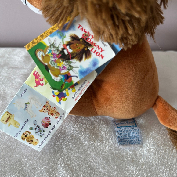 YOTTOY Tawny Scrawny Lion Plush 75th Anniversary Little Golden Books 8” Brown - Picture 2 of 5